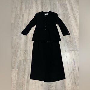 Jaeger Black vintage 100 percent wool skirt suit set size 12